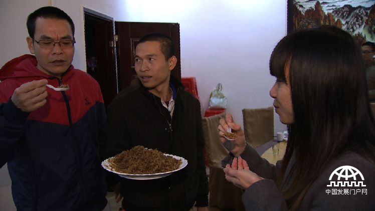 致富经:胆小小伙养蛇记