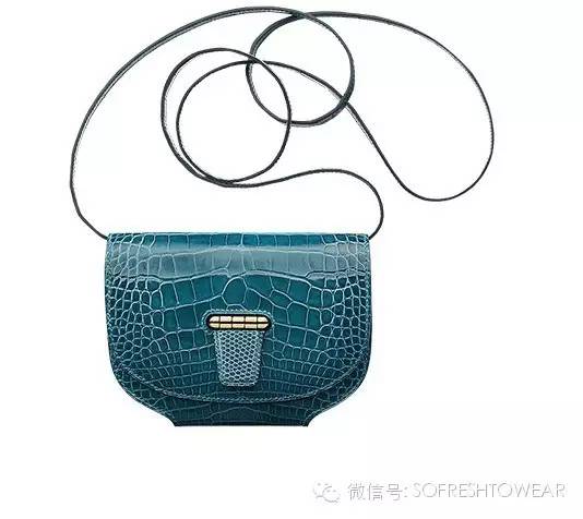 买钱包还是卡包,chanel链条钱包好买吗