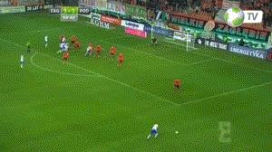 足坛里的诡异进球视频,足坛史上最诡异的失误