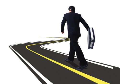 摆地摊被排挤欺负有啥解决方案,职场被欺负怎么办