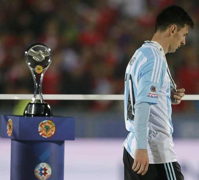 英雄不哭,盘点全球最强的十位足球球星