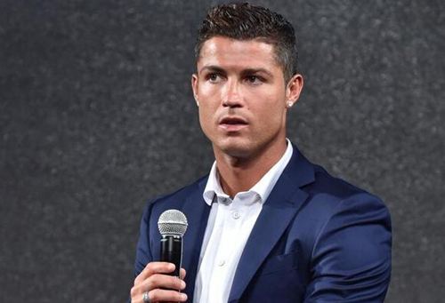 鍏嬮噷鏂拏浜氳缃楃撼灏斿鐩樺甫,瓒崇悆宸ㄦ槦鍏嬮噷鏂拏浜氳路缃楃撼灏斿