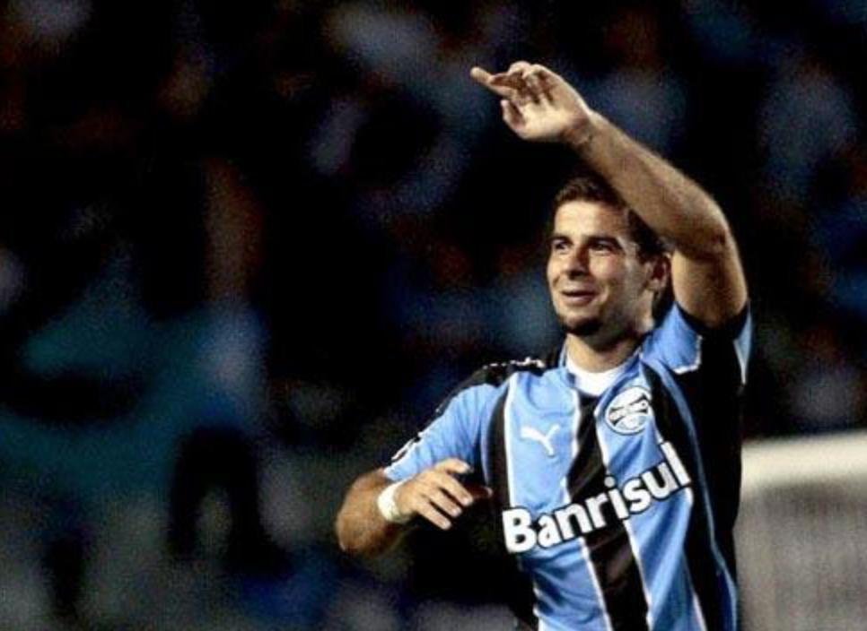 格雷米奥就靠主场，应该不至于失去位置，托卢卡主场有希望获胜