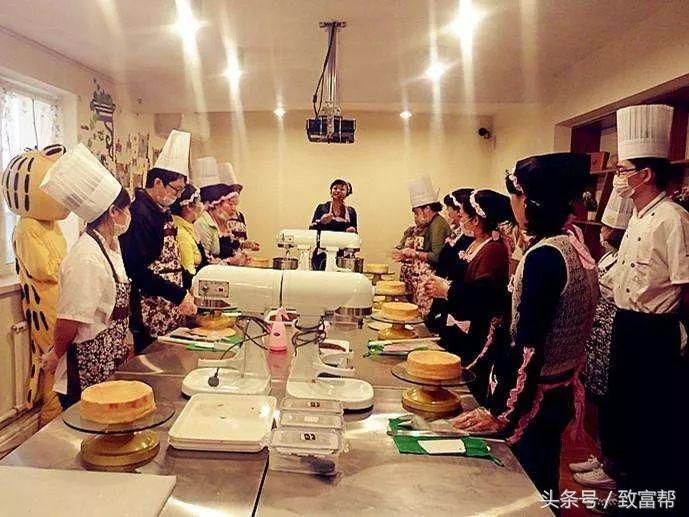 想创业开个面包房,烘焙怎么创业赚钱