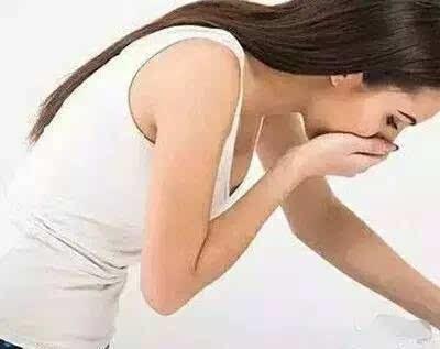 怀孕不满三个月怎么自然流掉,怀孕不到两个月出血怎么处理