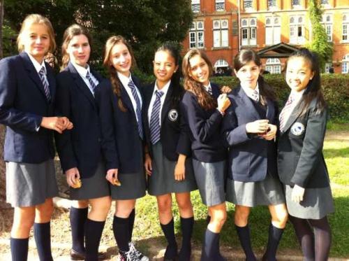 各国校服大比拼,日本校服各国校服