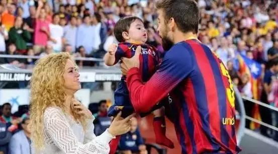 足坛夫妻,足坛夫妇