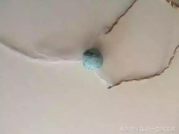 手串突然断了有讲究吗,手串珠子容易磨断绳子要怎样防止