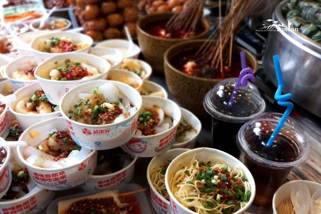 三星galaxyc8港版,三星galaxyc8像素