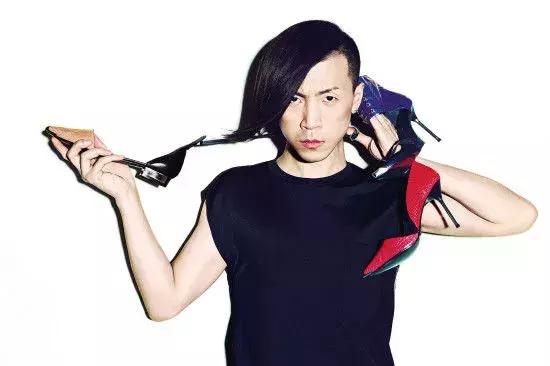 半个娱乐圈的女星都爱他?你绝对想不到他到底有多火!