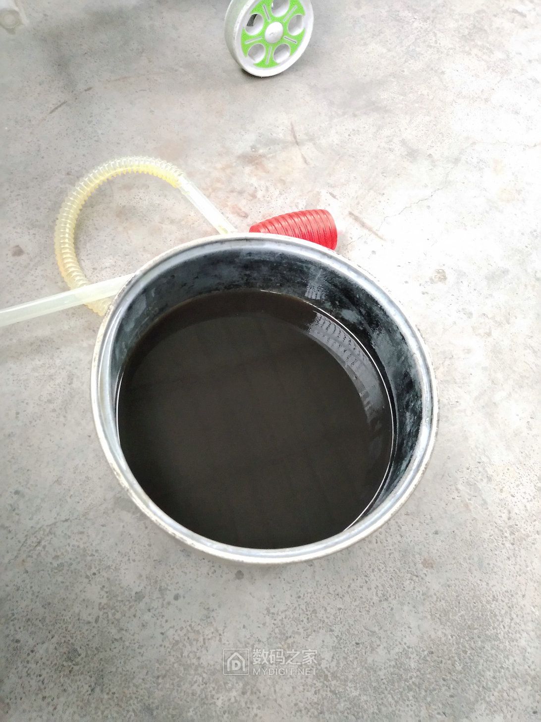 汽车手动变速箱齿轮油的更换教程,保养汽车更换变速箱机油吗