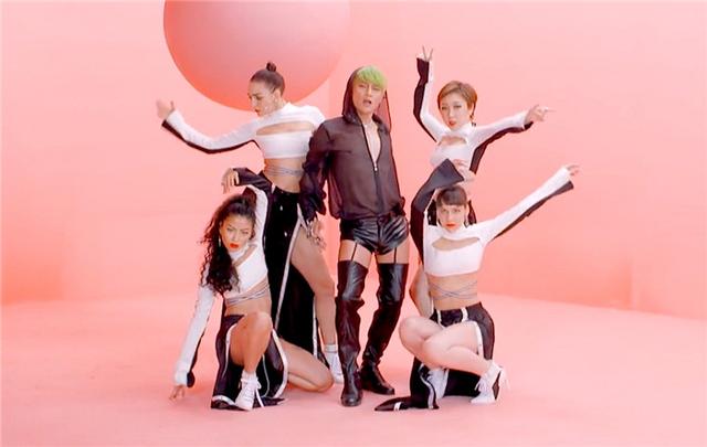 曾经红的程度不输TFBOYS，现在却现身酷狗，谦虚感谢粉丝