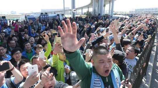 马布里汶川捐款,马布里为中国捐钱