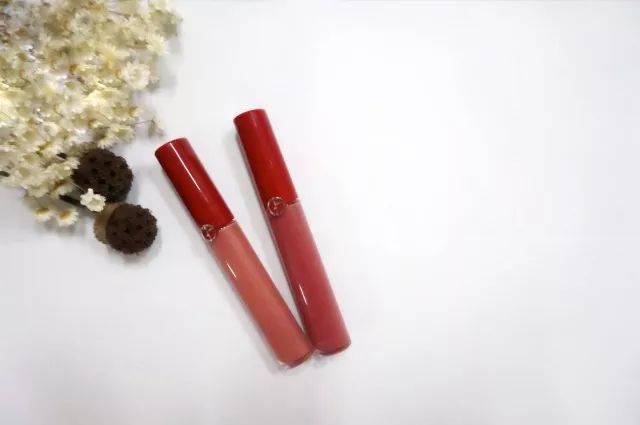 有热门色，也有冷门色，这20支是我最近爱用的口红~