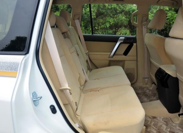 如何选购？中东版丰田霸道2700？详谈配置价格及油耗