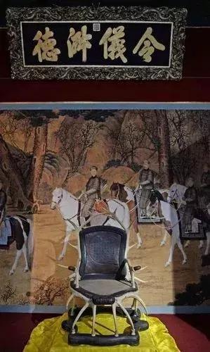 都告诉你们别把故宫挤爆了你们还是挤爆了