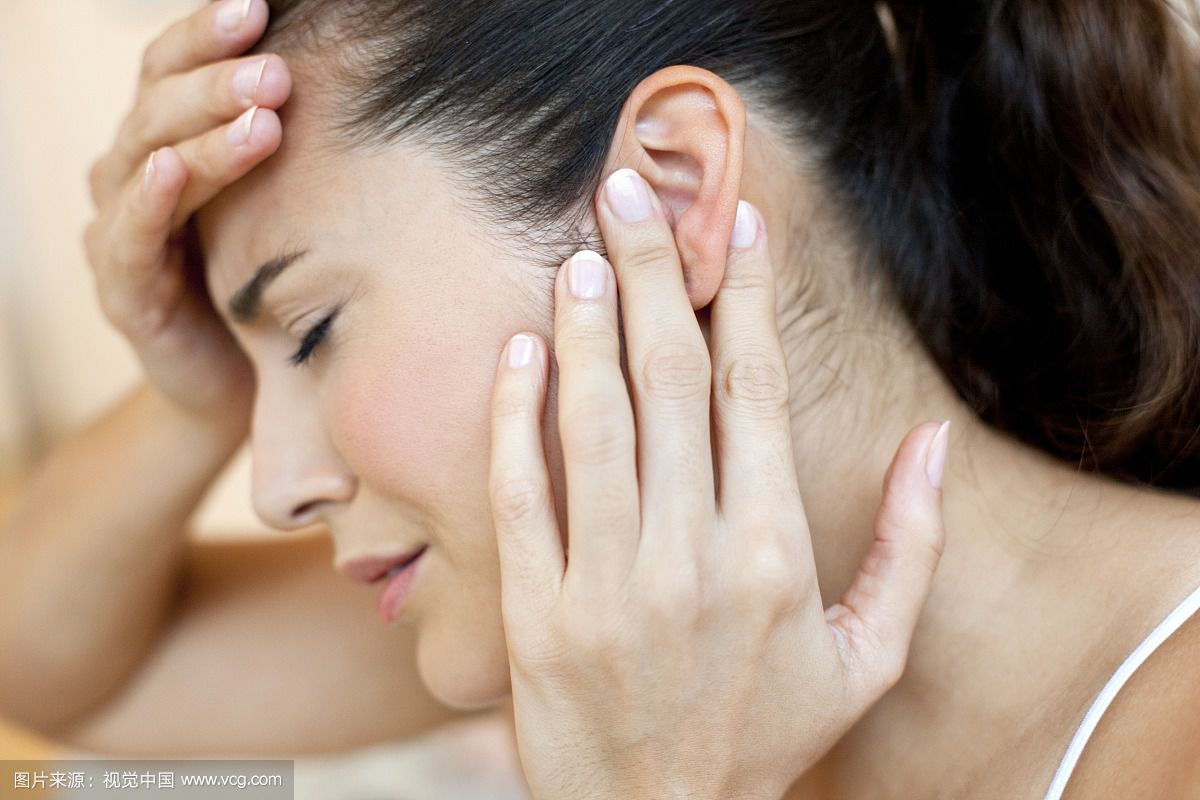 忍忍就过去了赚钱不用那么矫情,忍忍就过去了何必在乎