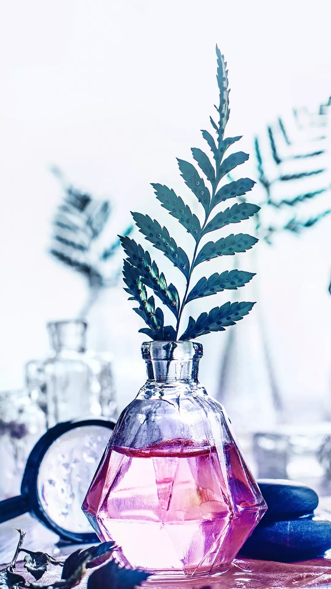 精辟犀利的超短句子,短而犀利透彻的句子