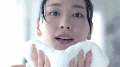 皮鞋刮了一下能修复吗,皮鞋被硬物划伤了怎么修复