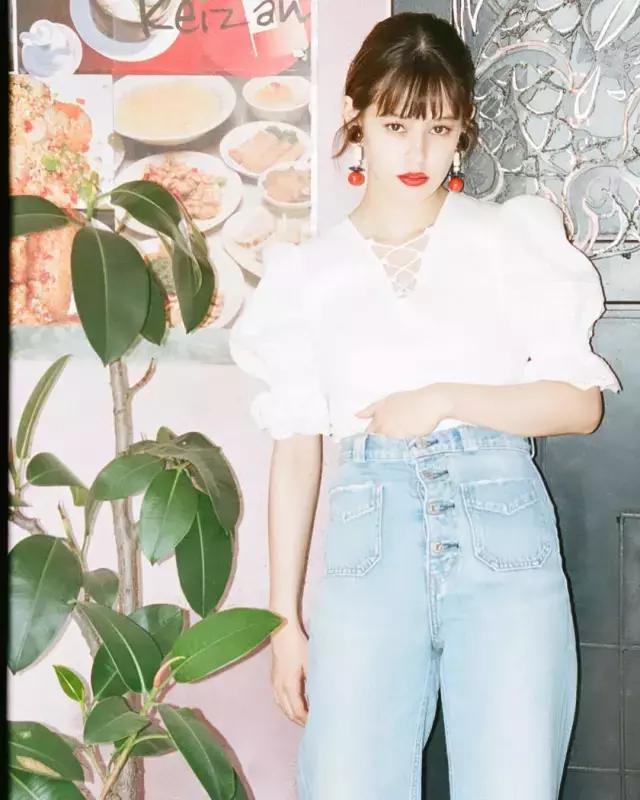 除了它也没谁了！既减龄又百搭，可以从20岁穿到50岁！