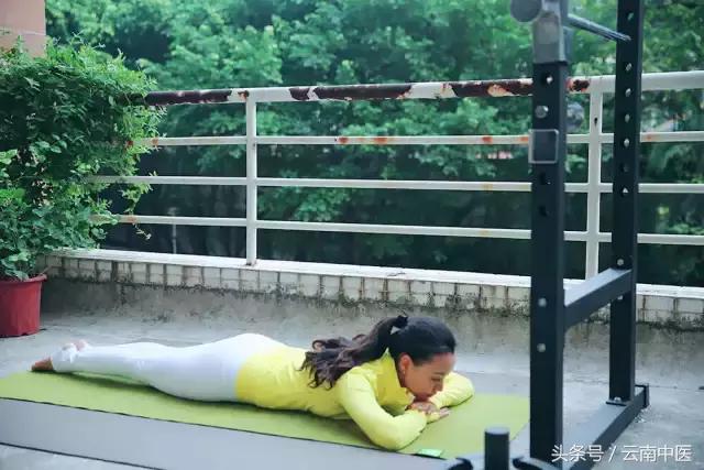 瘦全身的动作100%有效瘦臀,瘦全腹部的动作100%有效