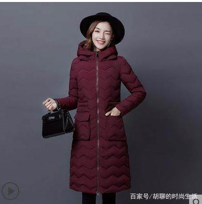 洋气保暖棉衣女减龄时尚,中长款洋气时髦棉衣亮色
