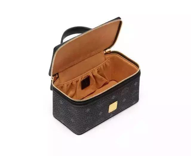 mcm韩国免税店官网价格表,mcm韩国代购比国内一般便宜多少