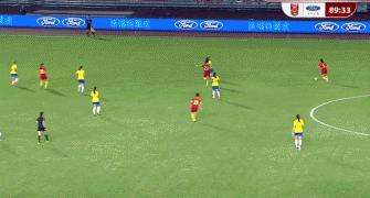 女足2比1逆转,女足0-2落后最后一刻3-2逆转