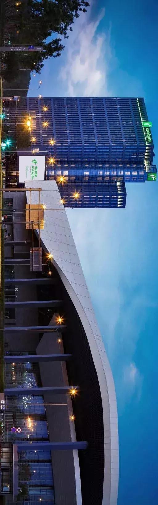 天府新区中央商务区天府里,成都天府广场附近收藏品