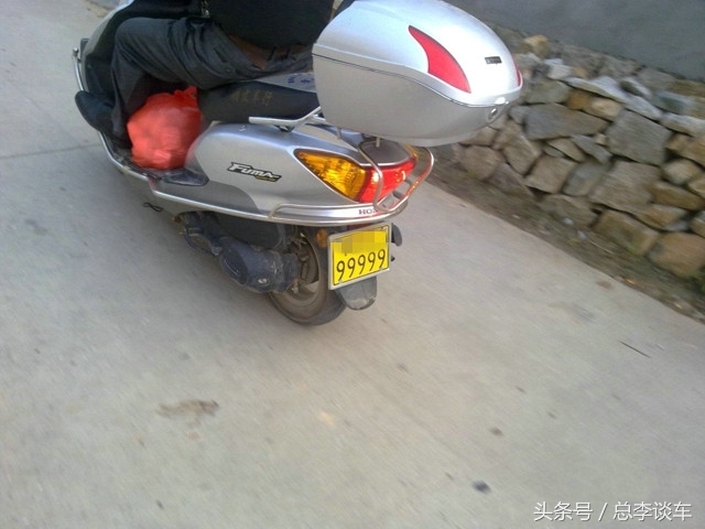 为什么99999车牌不能用,迈巴赫九五至尊车牌