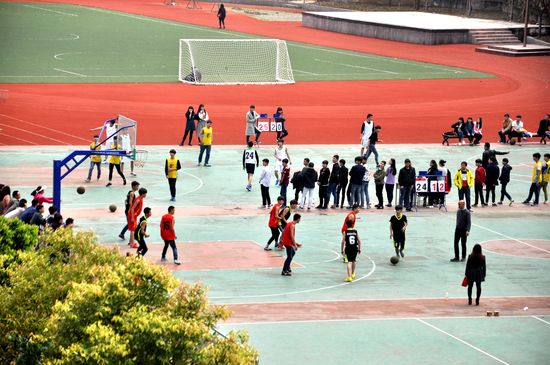 全市中等职业学校篮球赛决赛报道,职校篮球比赛开幕式