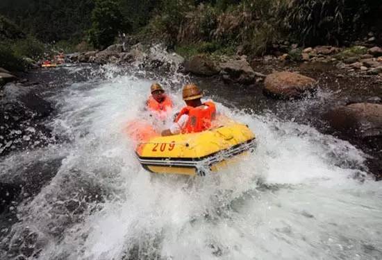 想不想跟着小李子体验“荒野猎人”一日游？