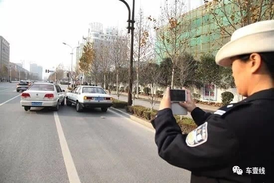 违停贴条后多久可以在网上查到,违停贴条但网上查不到能处理吗