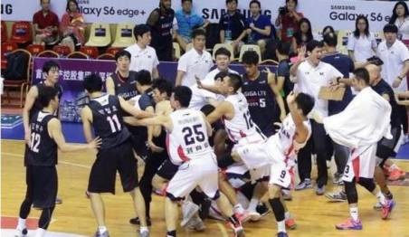 张稀哲vs黄健翔,张稀哲国安vs申花