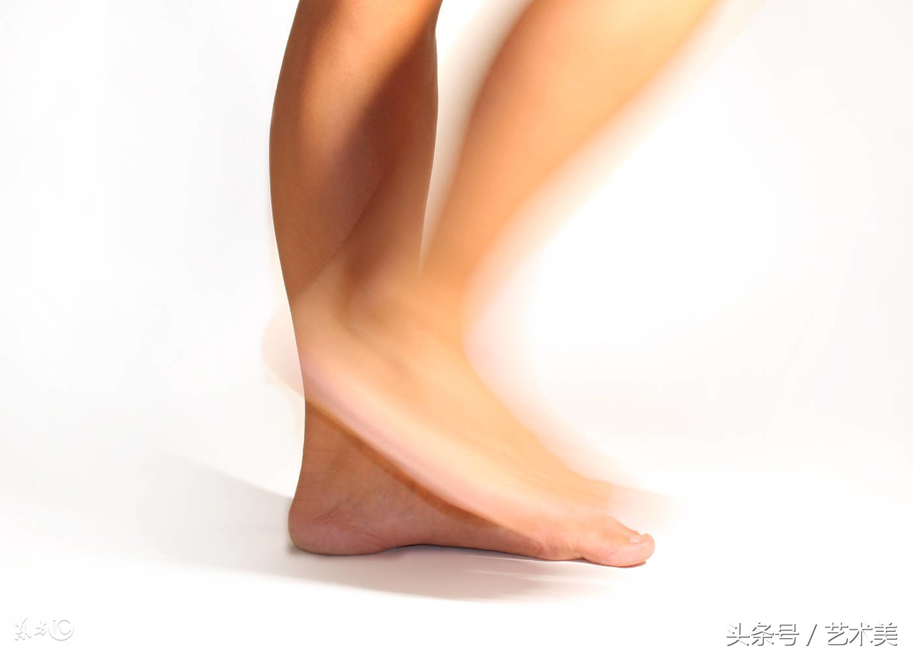 脚后跟和脚后跟筋疼,脚后跟疼是什么原因造成的