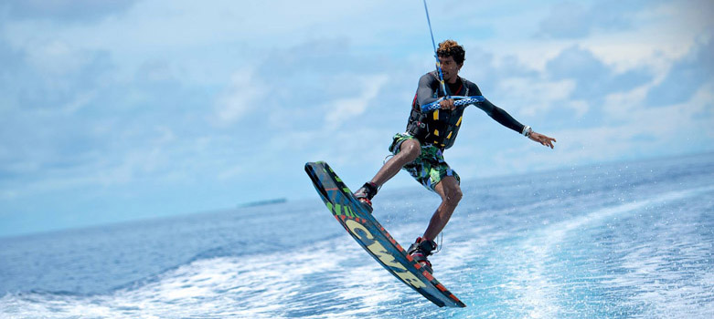 马尔代夫鲁滨逊岛美景,海岛旅游胜地马尔代夫岛