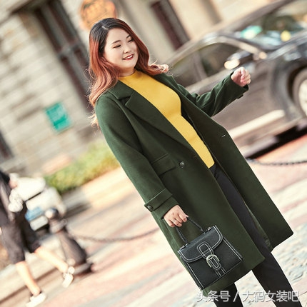 胖mm大码毛呢大衣搭配什么,矮胖女生穿搭150cm120斤毛呢大衣