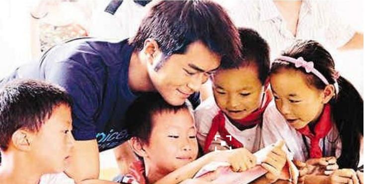 这是中国一个唯一不能黑的“黑人”明星！