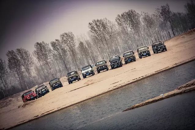 花8万买一辆二手车,花8万买个路虎