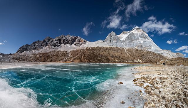 稻城亚丁到底几月份去比较好,稻城亚丁几月几日去好看