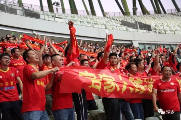 梅州客家冲超成功庆祝现场,广东梅县铁汉冲甲