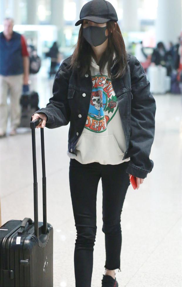 鹿晗戴的白色口罩,鹿晗同款口罩是什么