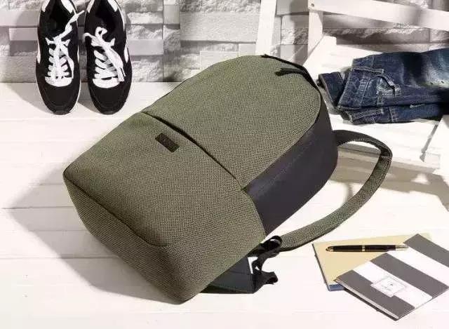 “双十一”不仅是女生专利，这10只设计师男包推荐给你！