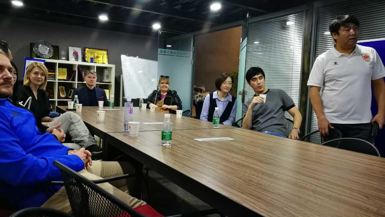 皇贝对巴伦西亚,克罗地亚球队莫德里奇回国庆祝