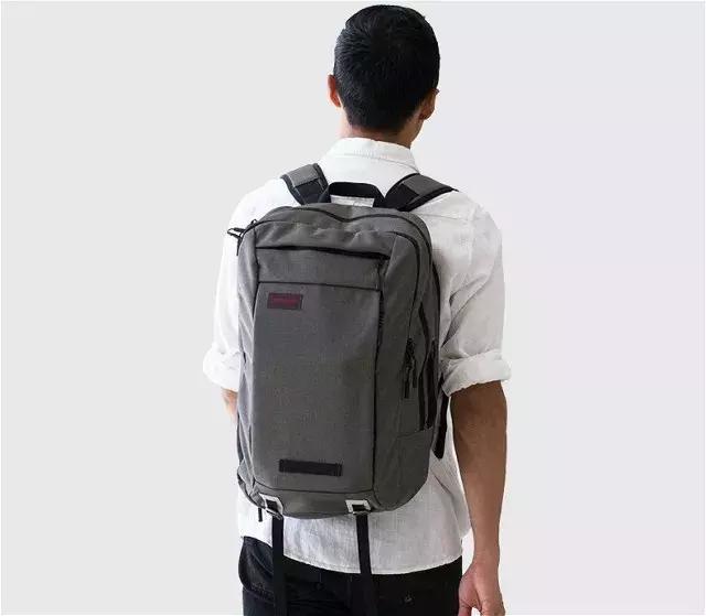 “双十一”不仅是女生专利，这10只设计师男包推荐给你！