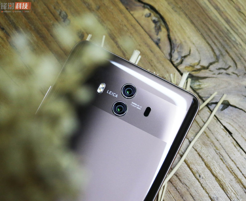 华为mate10深度上手体验,用了一年的华为mate10感觉如何