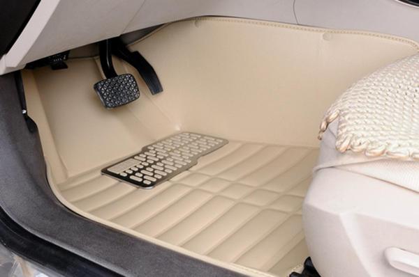 脚垫卡住刹车注意事项,脚垫影响刹车咋办