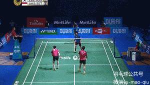 羽毛球如何应对恶心的吊球单打,羽毛球吊球连贯步法