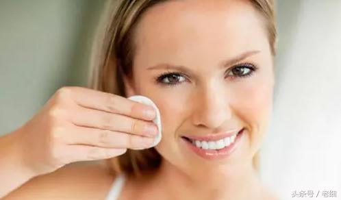 化妆棉爽肤水的正确使用方法,化妆棉正确使用方法