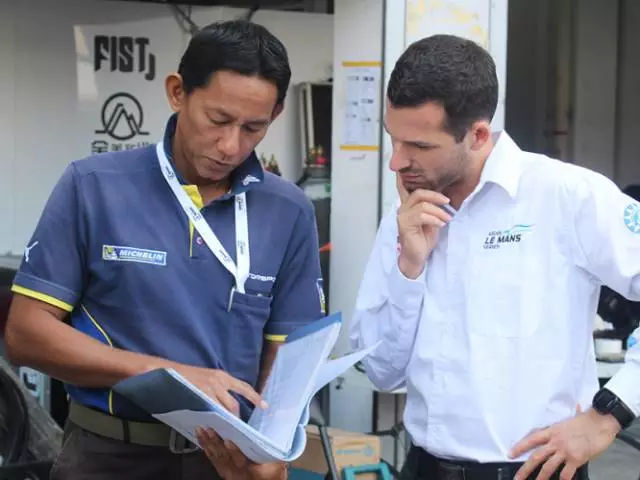 耐力赛绝非无休止地“画圈”,而是用轮胎来拓宽的哲学